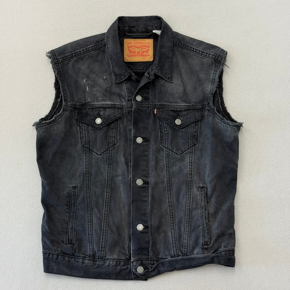 Levi's Jean Jacket Vest Mens Large Black Denim Cut-Off Biker Trucker Type III
